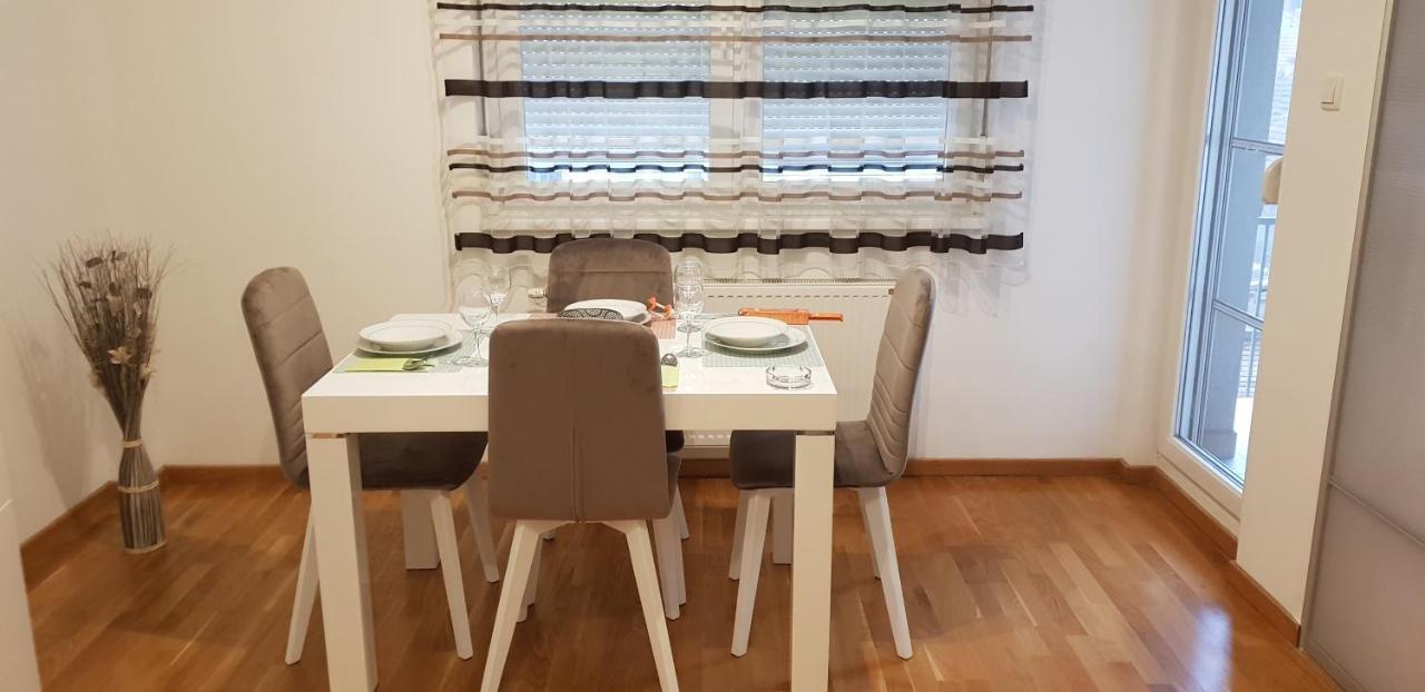 Paris Apartment -Free Private Parking Νόβι Σαντ Εξωτερικό φωτογραφία